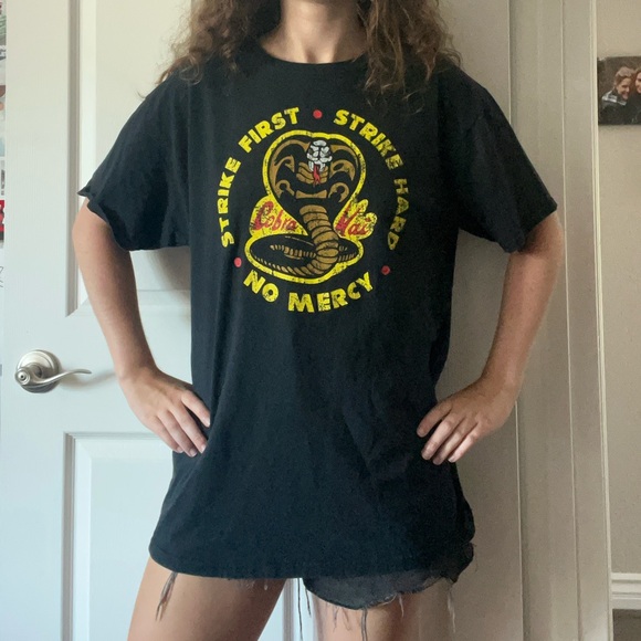 Cobra Kai Graphic T-Shirt - Picture 8 of 8